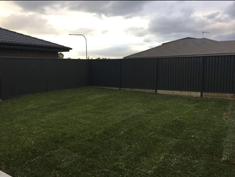 Semi-Frameless Glass Pool Fence in Emu Plains